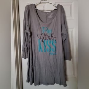 Lane Bryant Cacique size 22/24 3/4 sleeve nightshirt "Pop Clink Kiss Me"